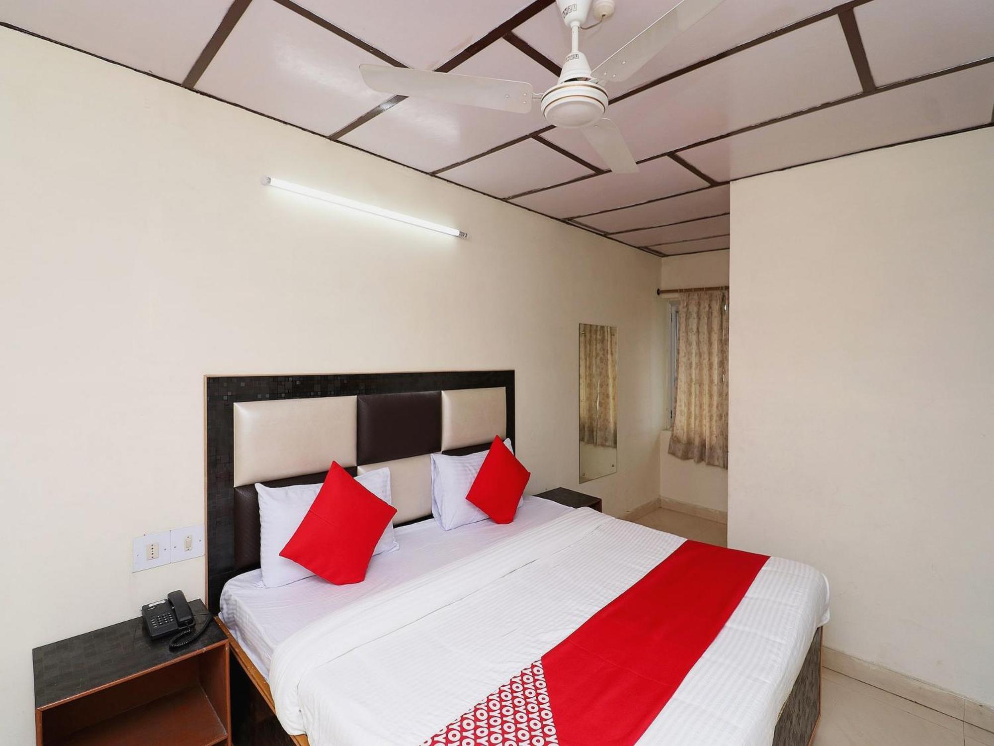 Super Hotel O Country Lodge Dharamshala Extérieur photo
